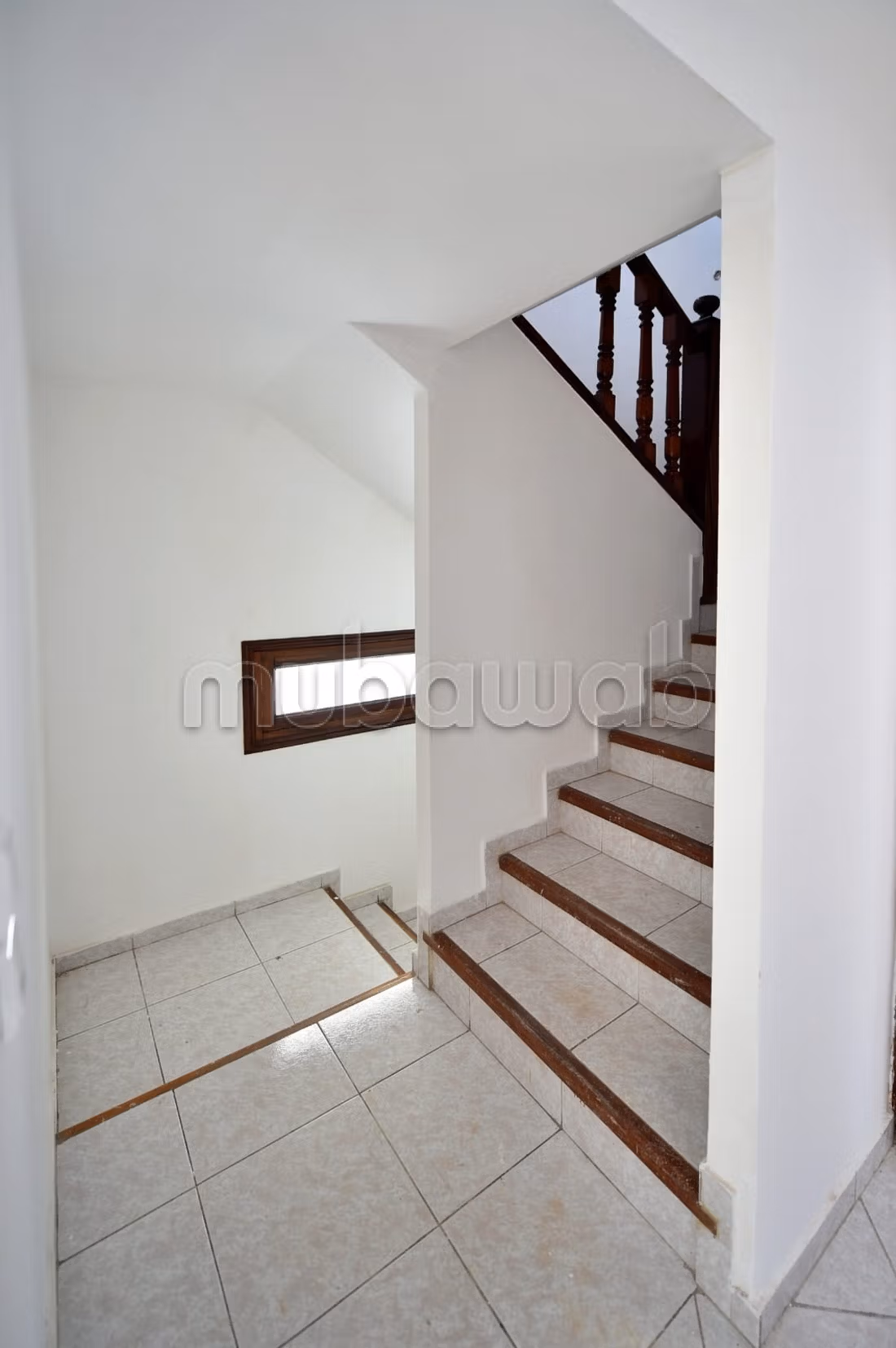 Location villa de luxe à Ain Diab.
Superficie 400 m².
Cheminée et climatisation