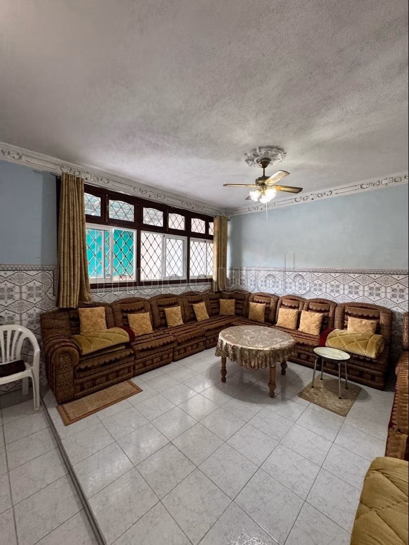 Maison libre à vendre près de Castilla