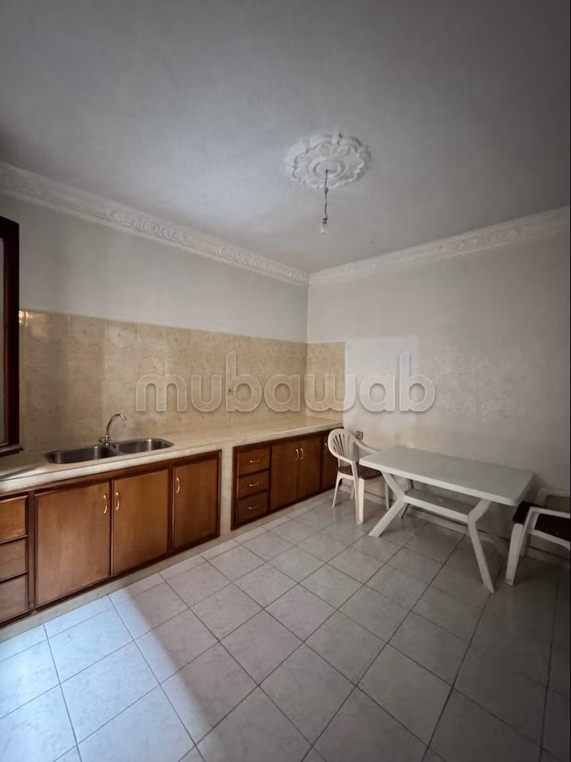 Maison libre à vendre près de Castilla