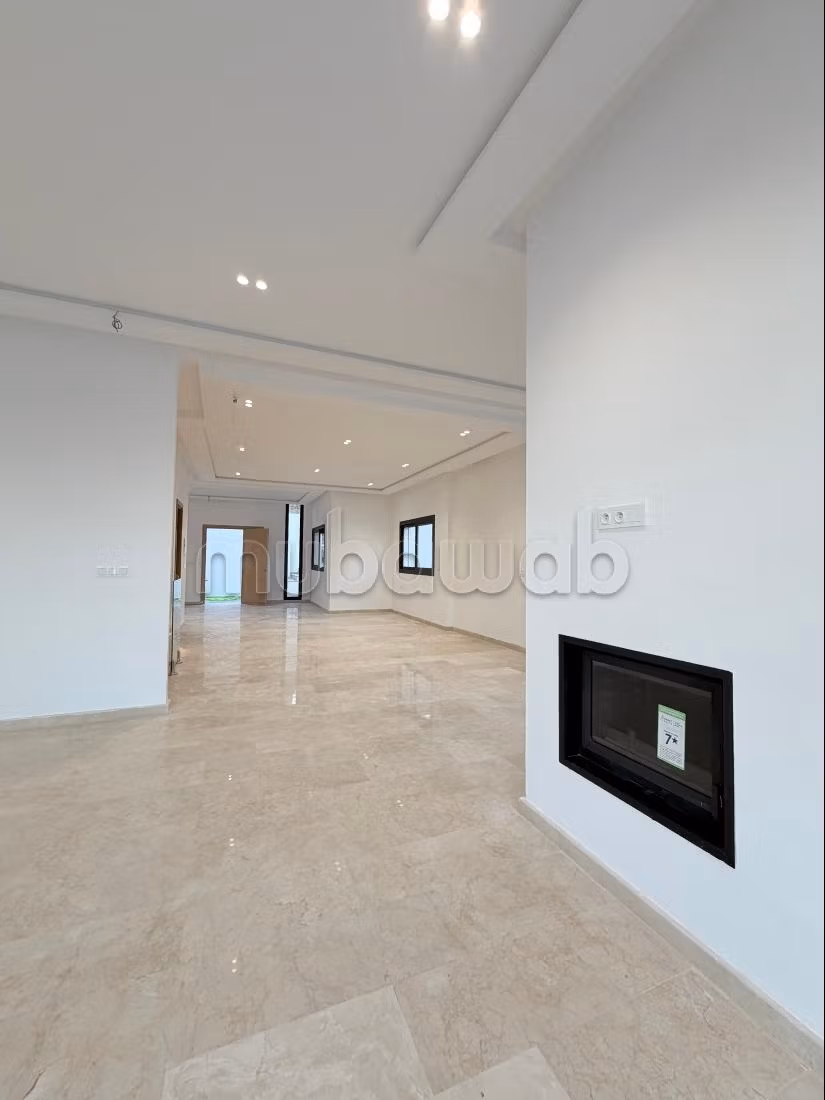 Luxe villa te koop met zwembad