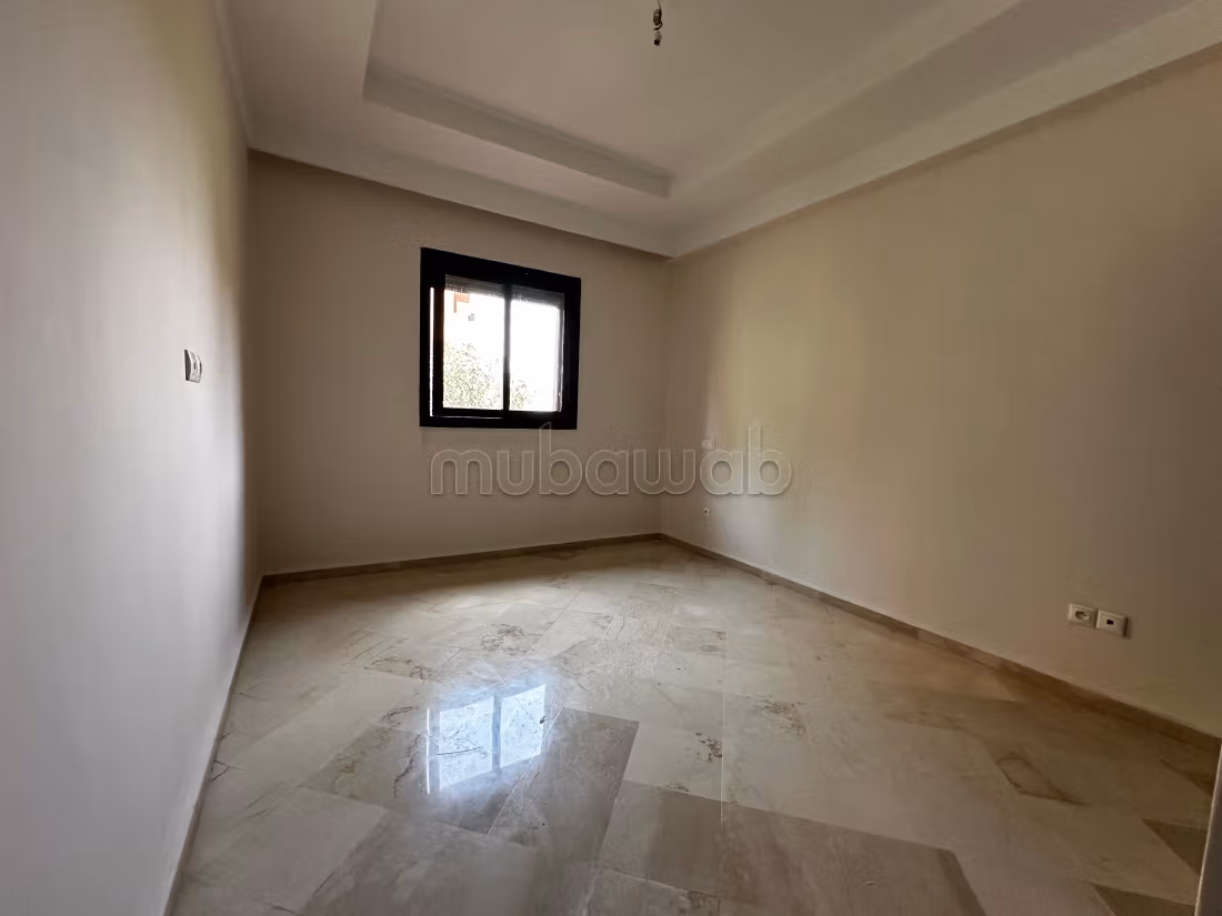 Bel appartement à louer vide en longue durée à Marrakech 
route de casablanca — 4