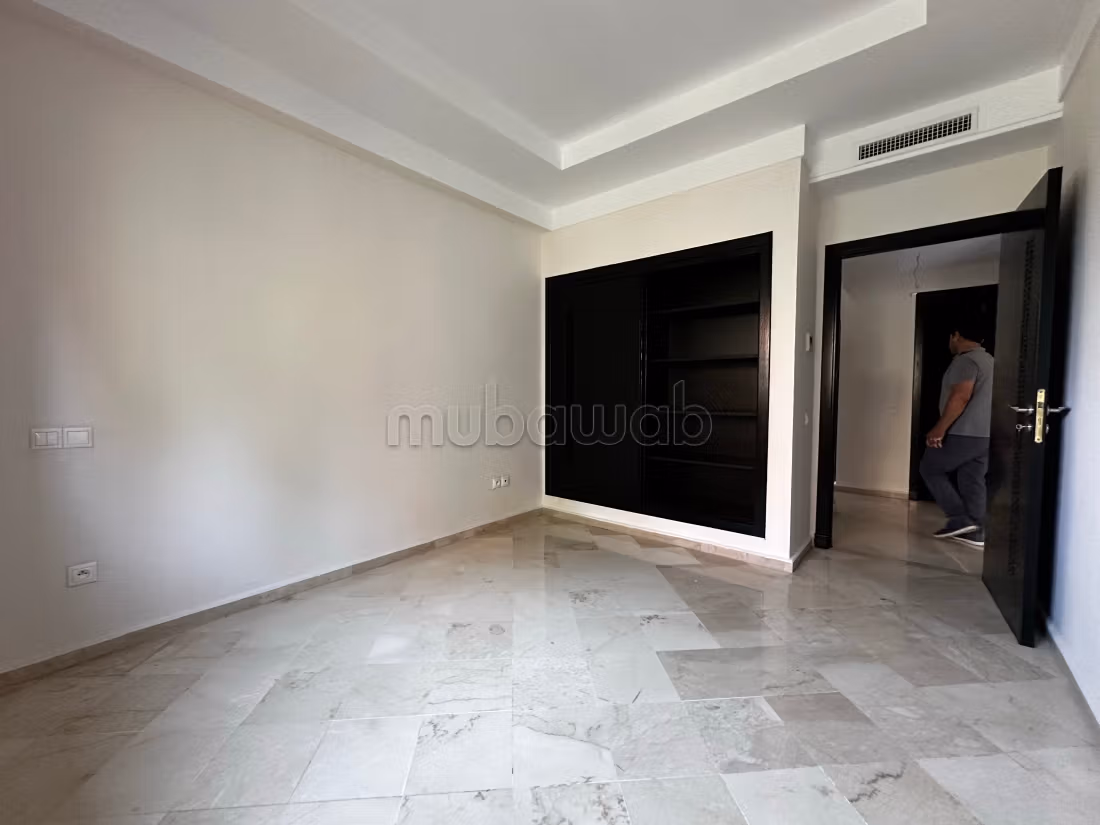 Bel appartement à louer vide en longue durée à Marrakech 
route de casablanca — 5
