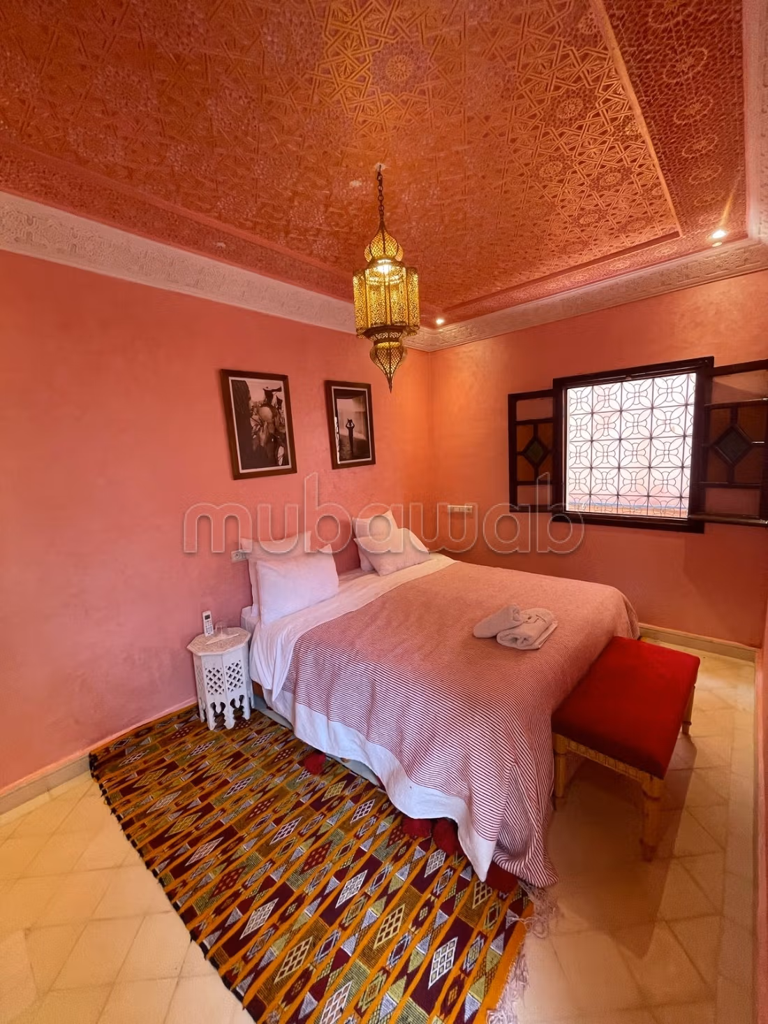 Prachtige riad te koop in Kennaria. Totale oppervlakte 170 m². Uitzicht op de bergen, centrale verwarming