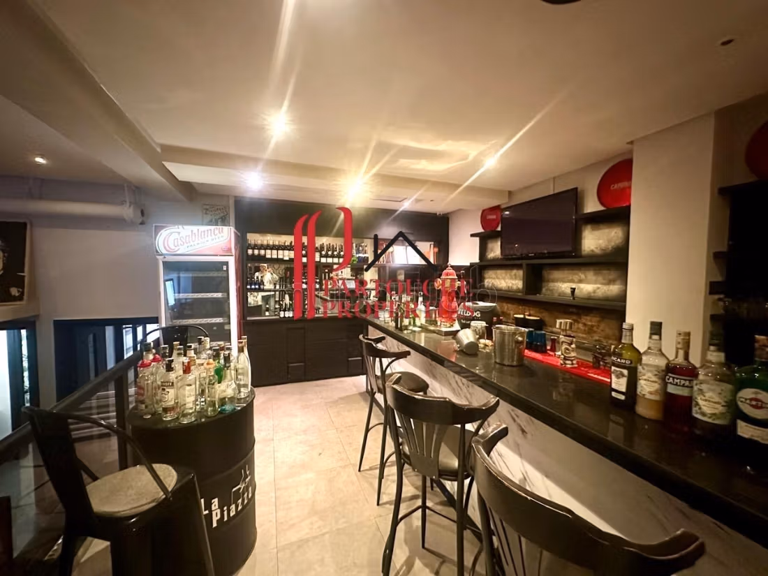 Turnkey Restaurant in Racine - Alcohol License Available