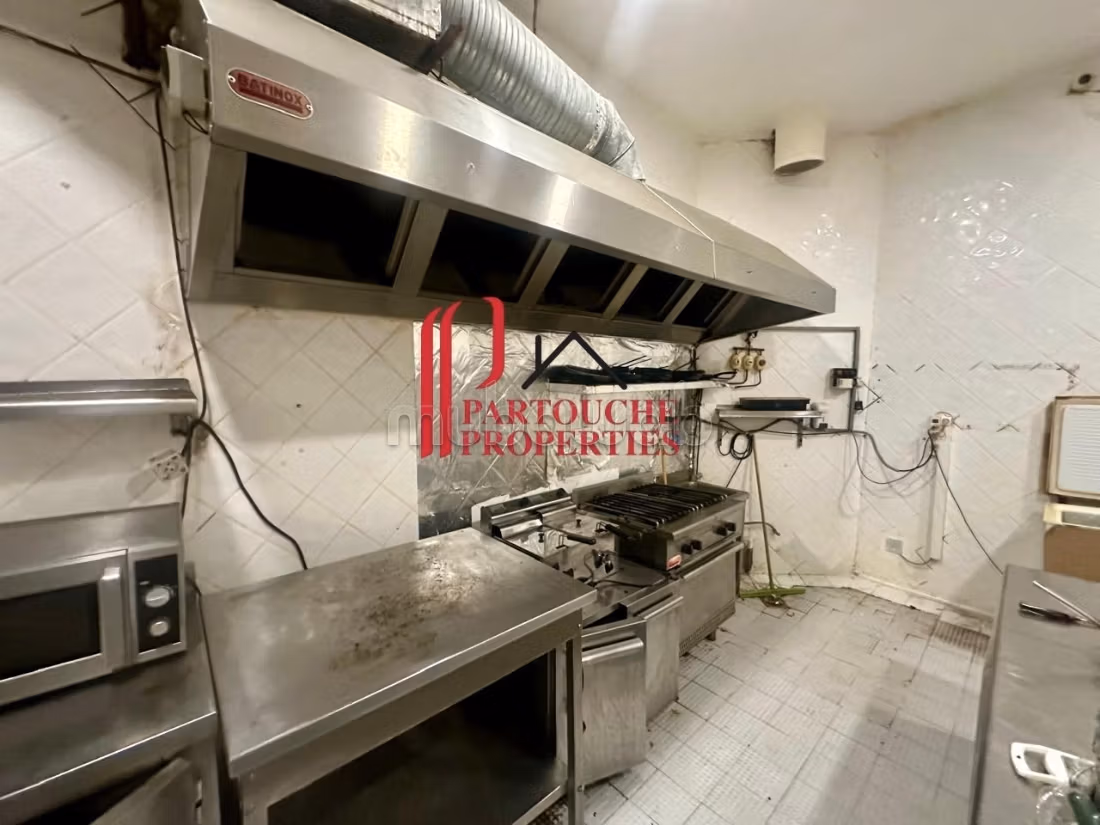 Turnkey Restaurant in Racine - Alcohol License Available
