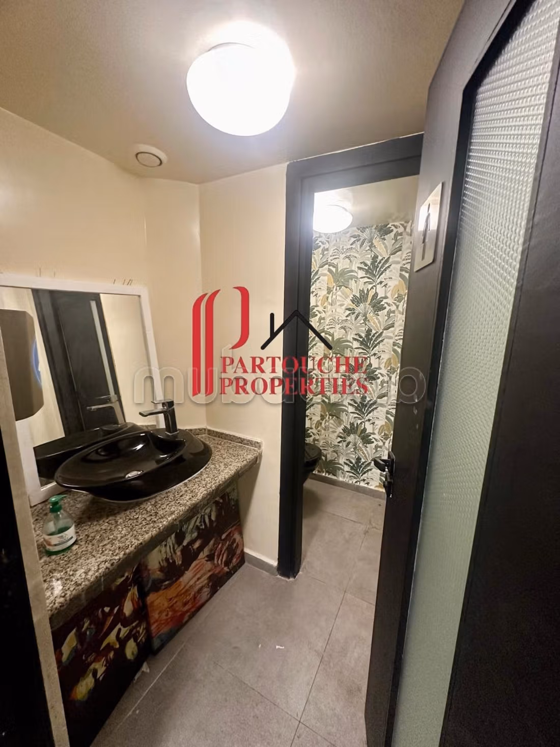 Turnkey Restaurant in Racine - Alcohol License Available