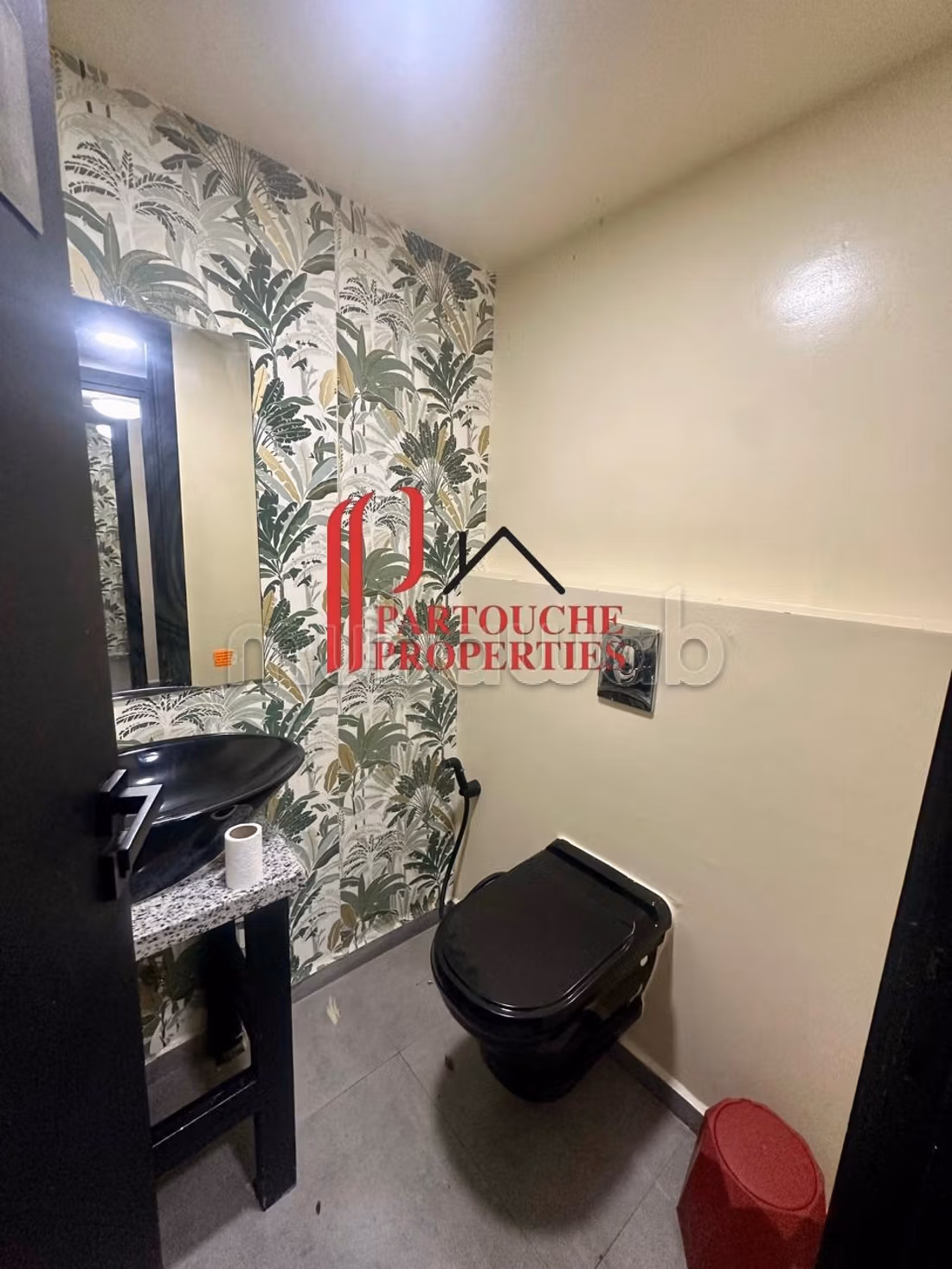 Turnkey Restaurant in Racine - Alcohol License Available