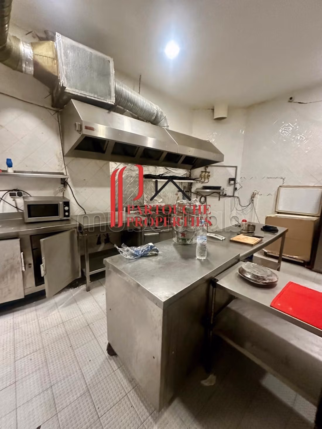 Turnkey Restaurant in Racine - Alcohol License Available