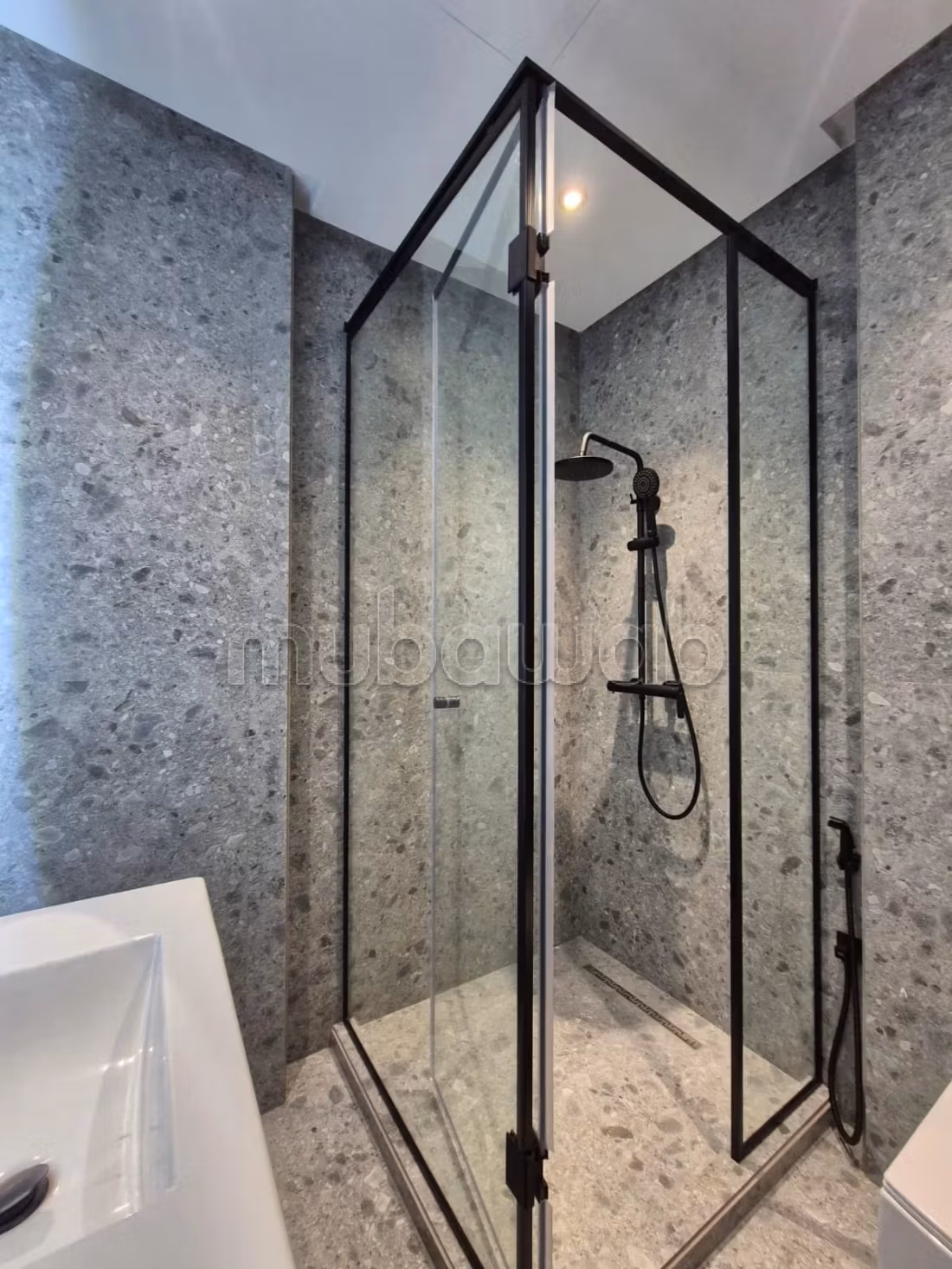 Heldere Nieuwe Appartement