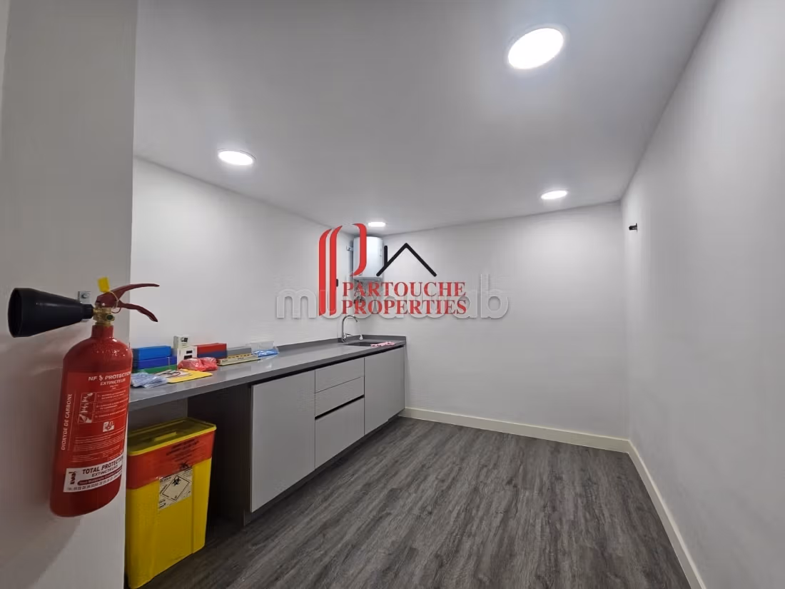 Fitted commercial space RACINE