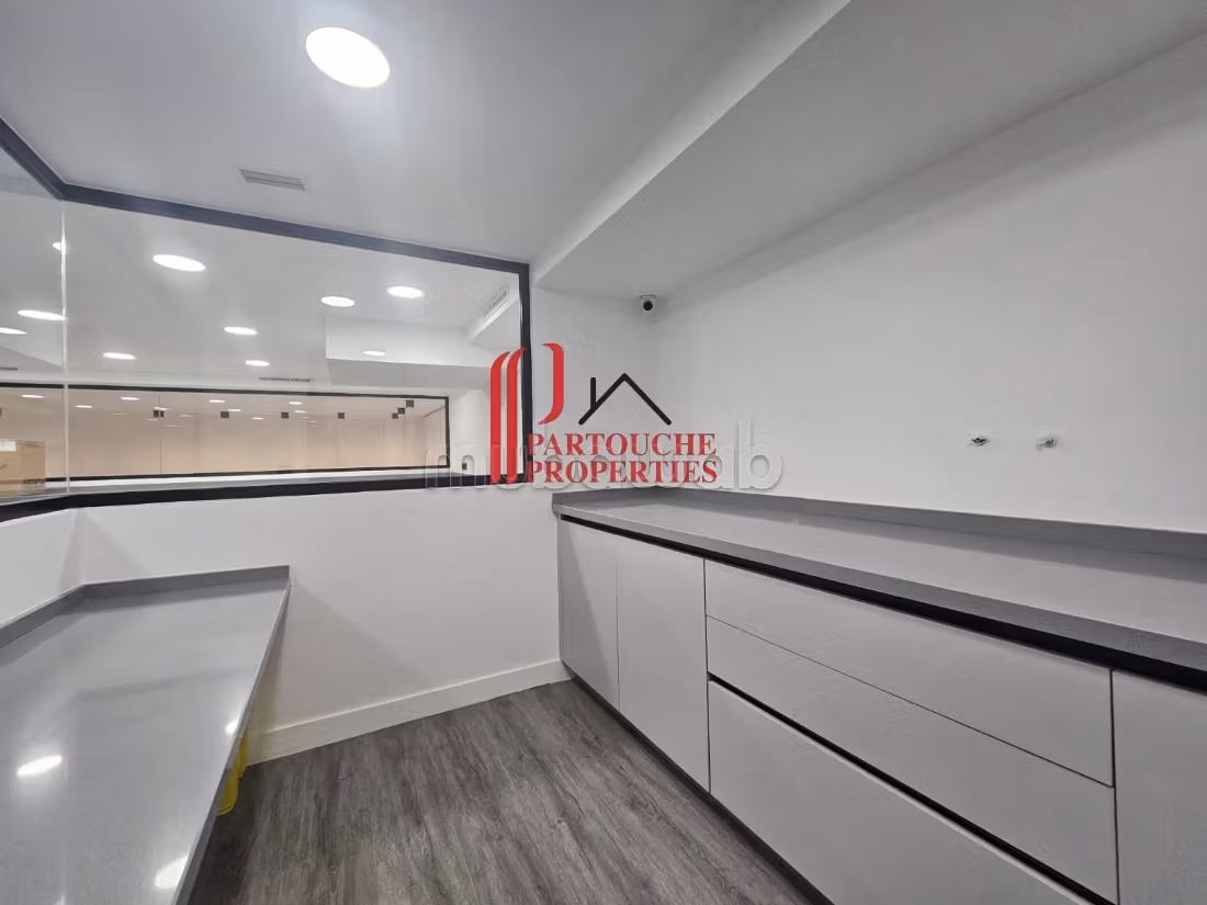 Fitted commercial space RACINE