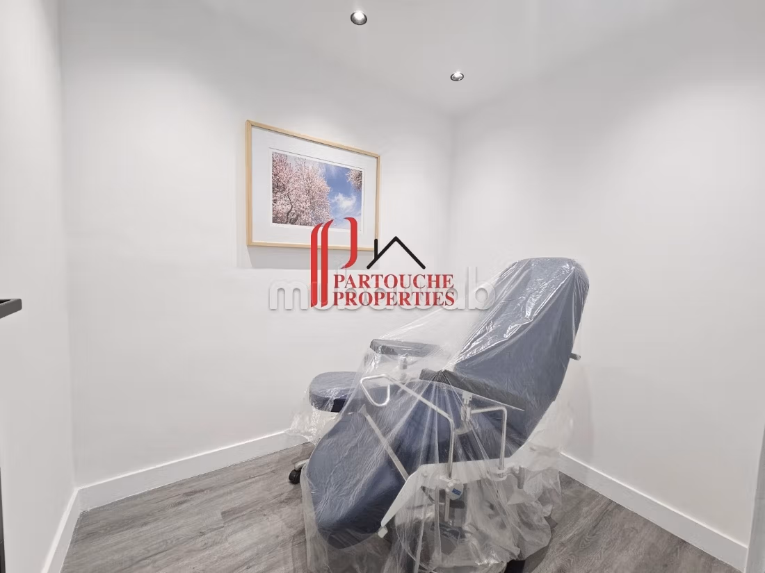 Fitted commercial space RACINE