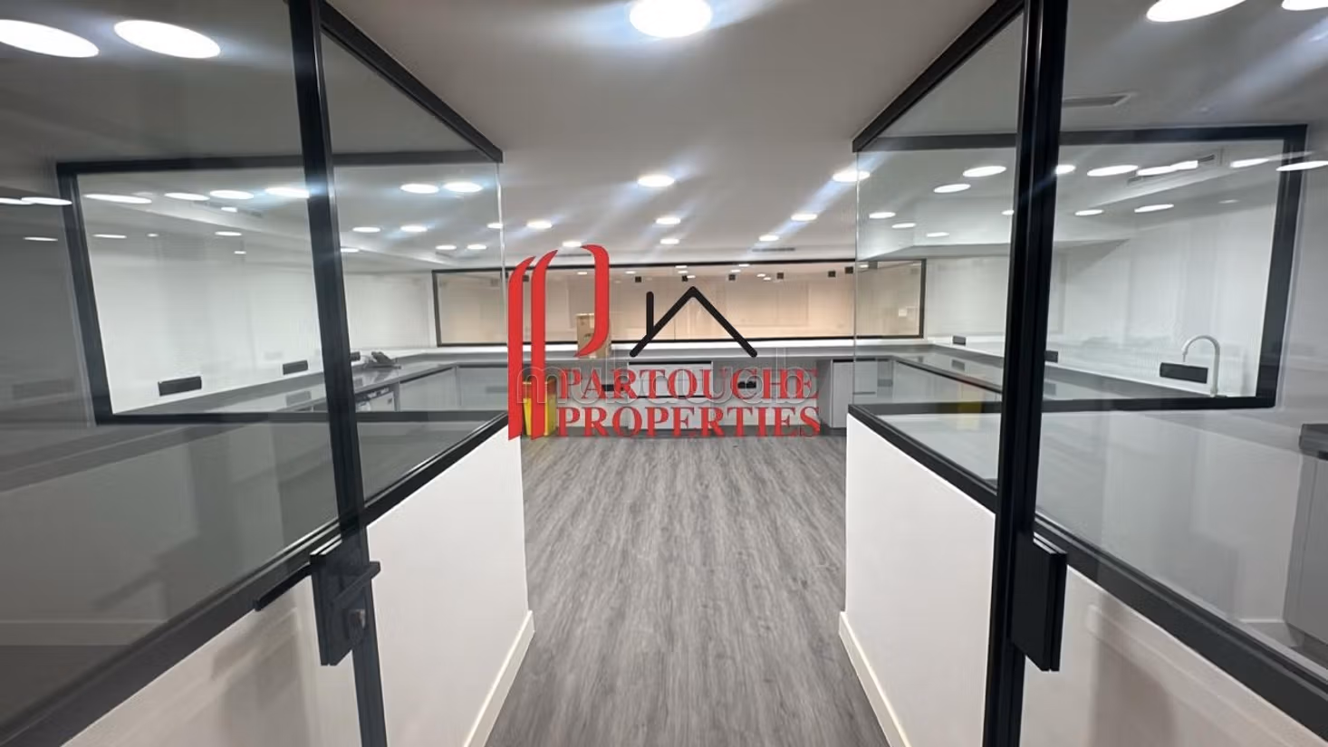 Fitted commercial space RACINE