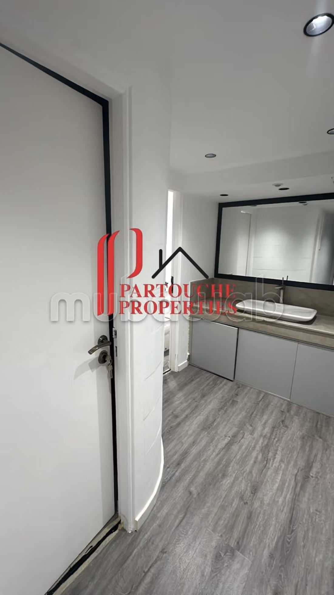 Fitted commercial space RACINE