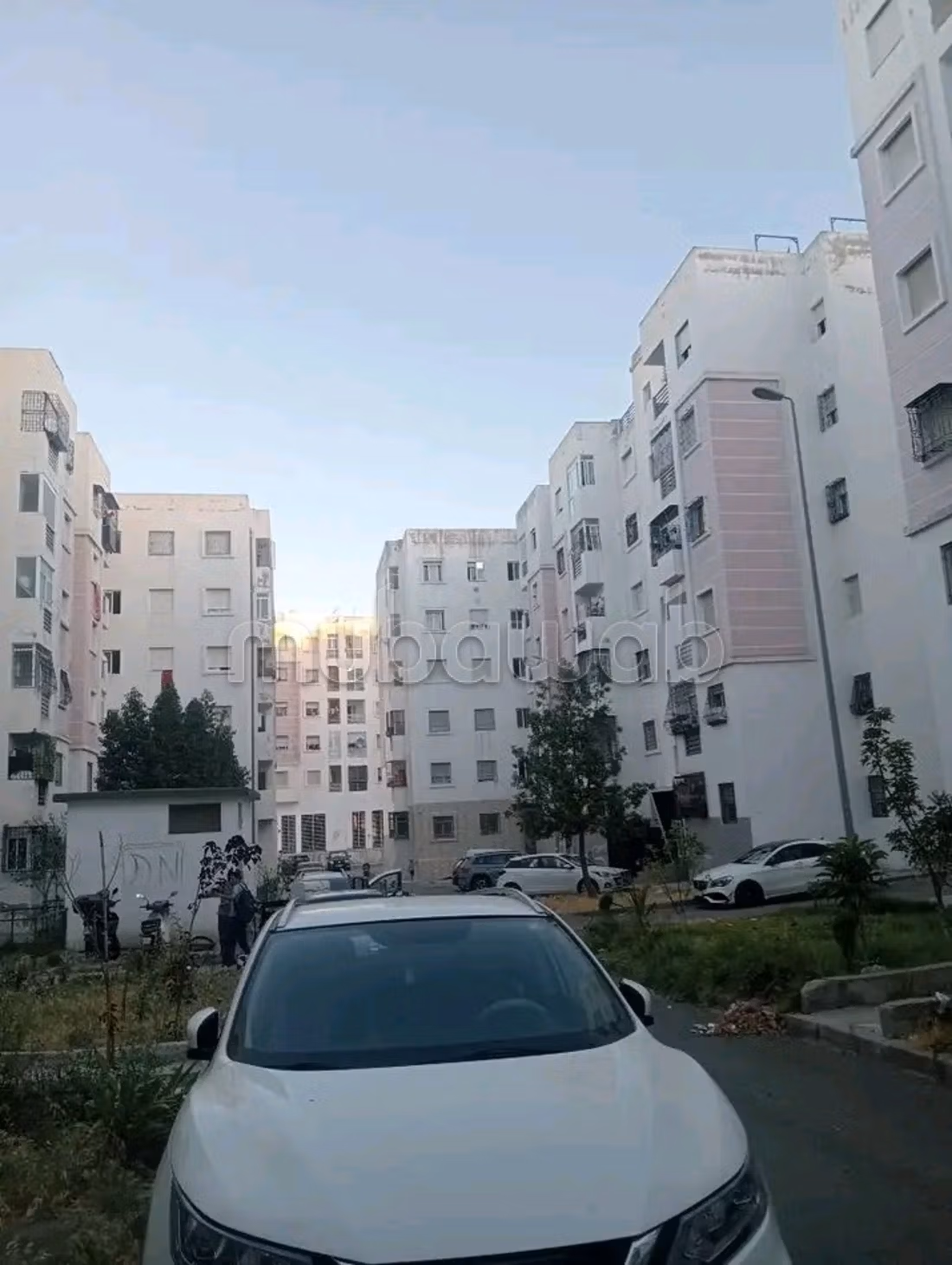 Très bel appartement en location à Boukhalef. Superficie 59 m². Fenêtres double vitrage — 4