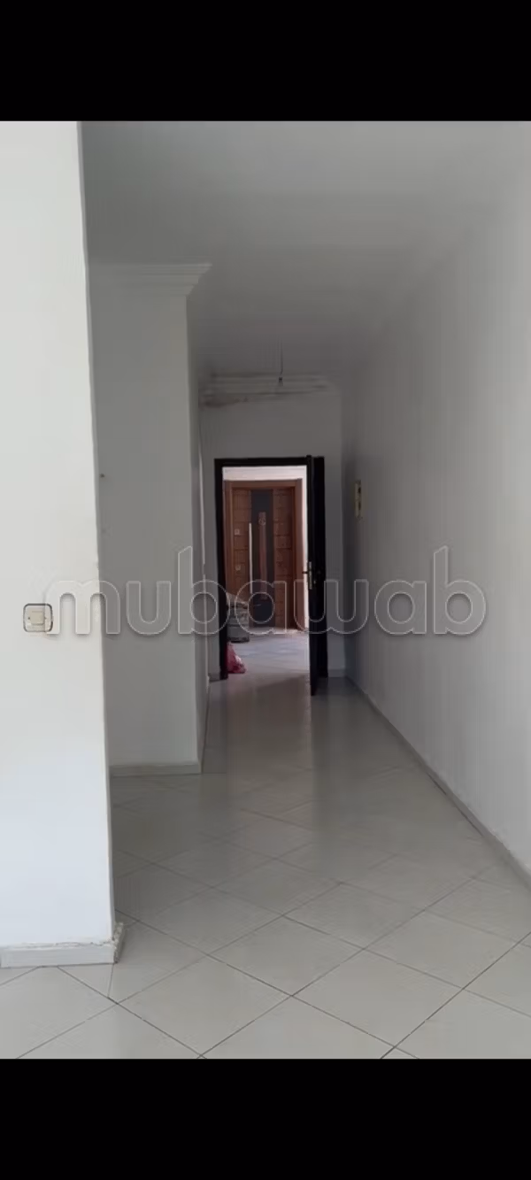 Appartement à vendre à Diar Tanger, rue Manara près du quartier des Mujahideen et du Golf de Mnasna Tanger