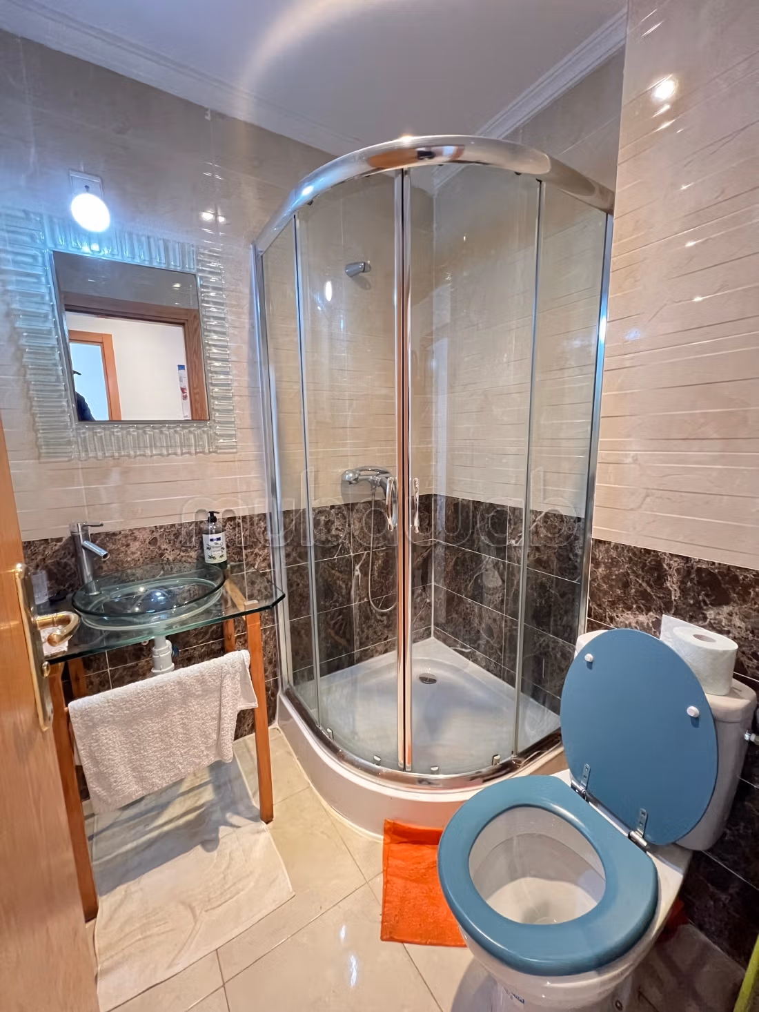 Apartment location in Asilah. 2 pleasant bedrooms. With elevator and green space