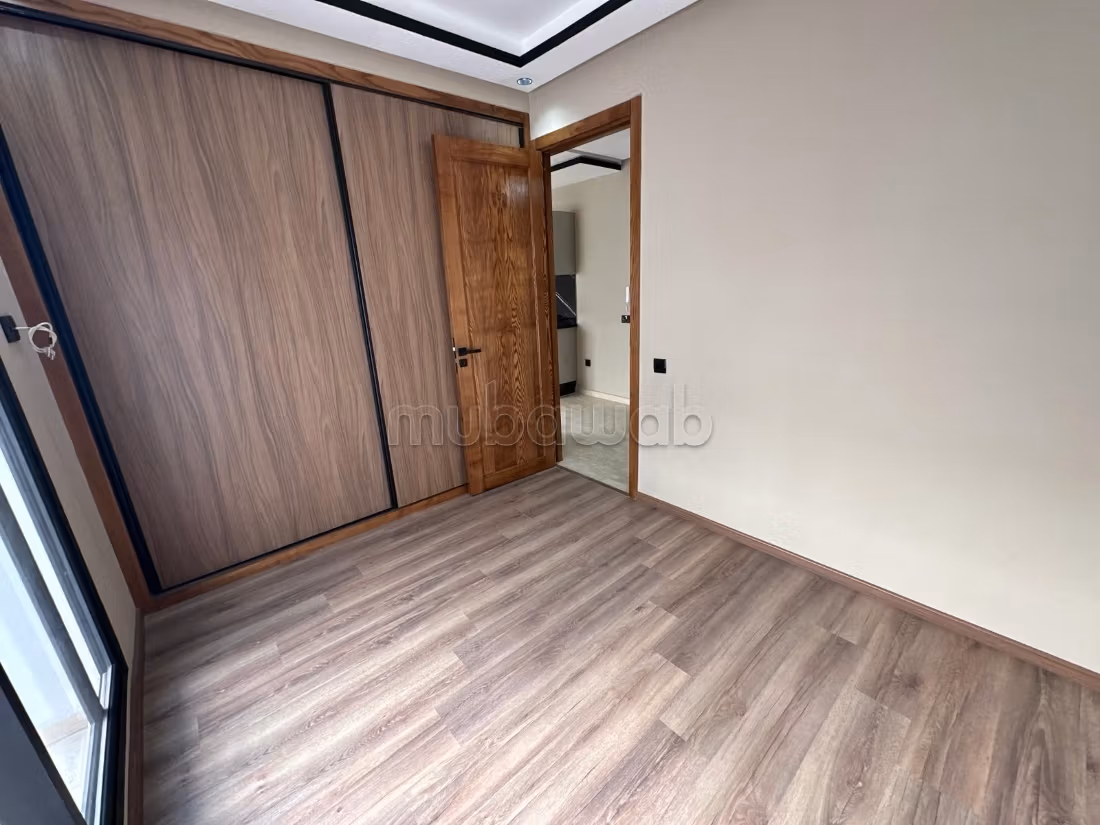 Appartement 37 m² à Les Hôpitaux — 2
