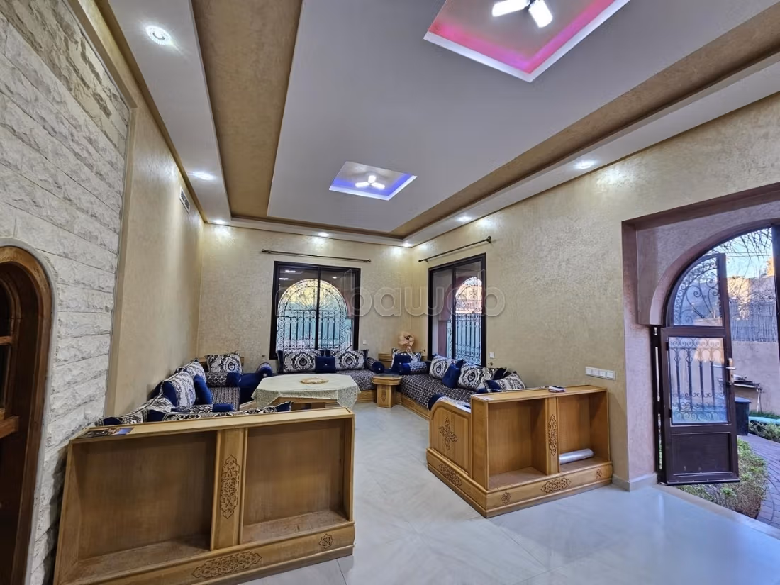 Villa 300 m² f Route de Fez — 3