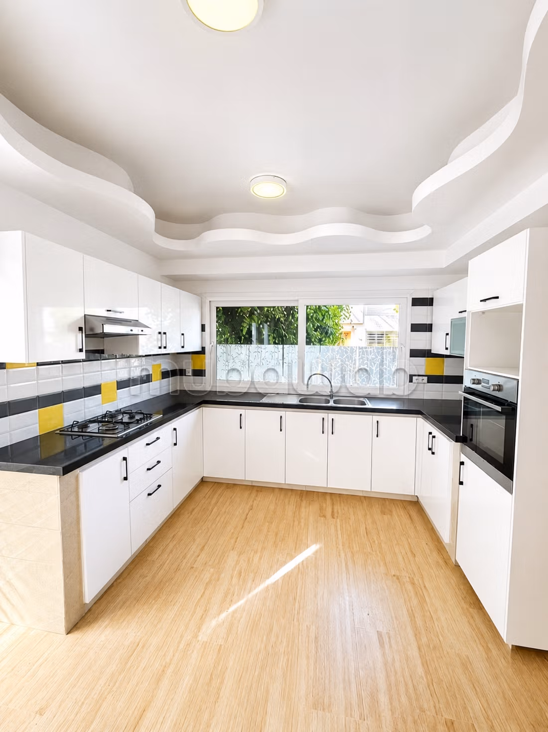 Luxury Villa for Rent – California