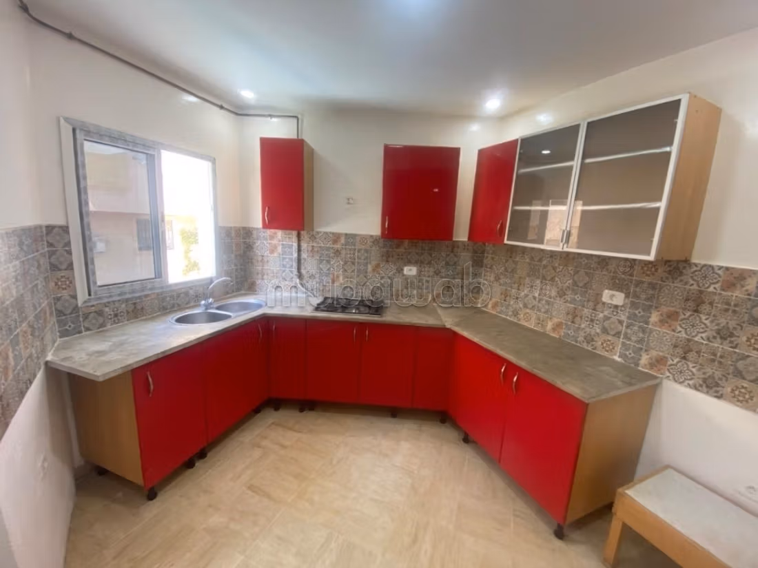 Piano di villa semi arredato