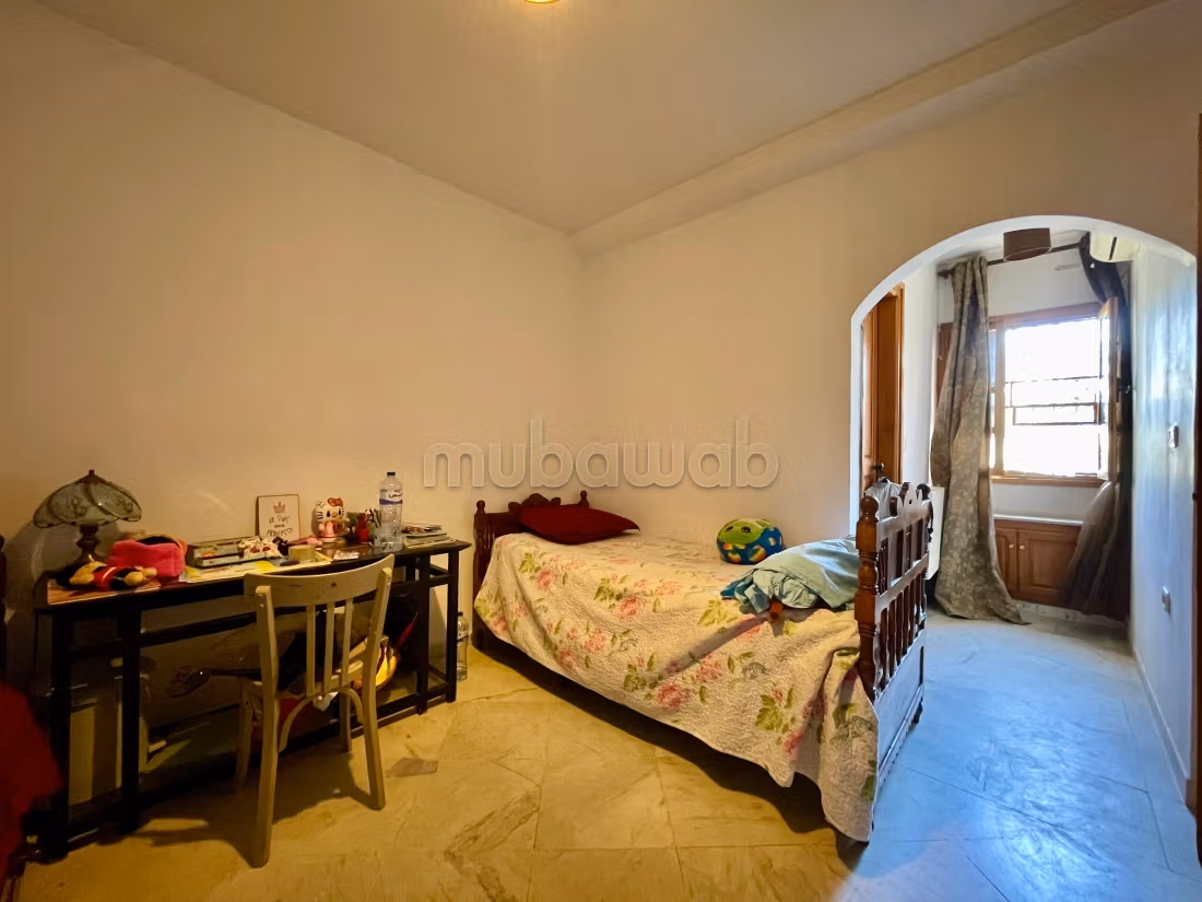 Duplex arredato S3, Alain Savary