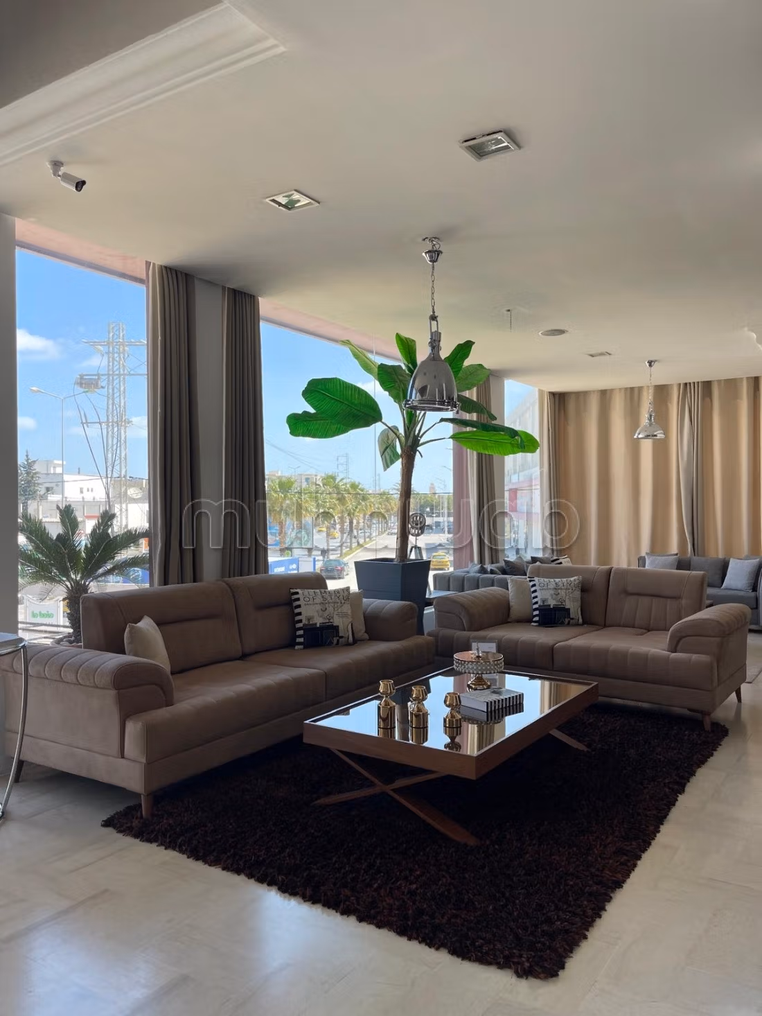 For rent exceptional commercial space - La Soukra
