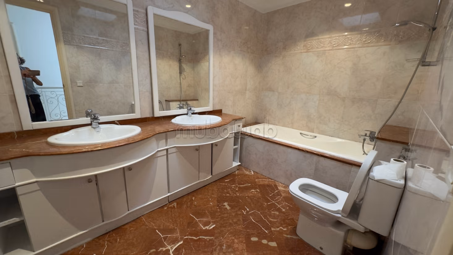 Appartement 270 m² f Racine — 12