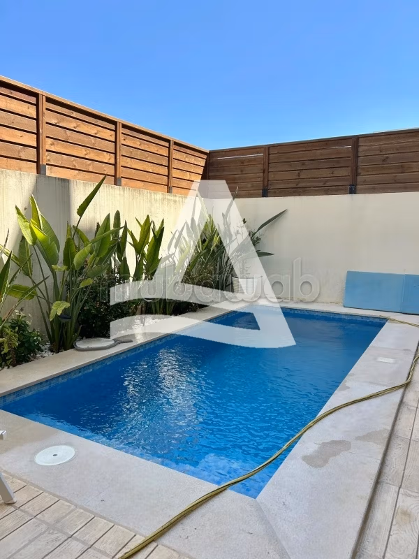 S2 avec piscine à louer à la Marsa
