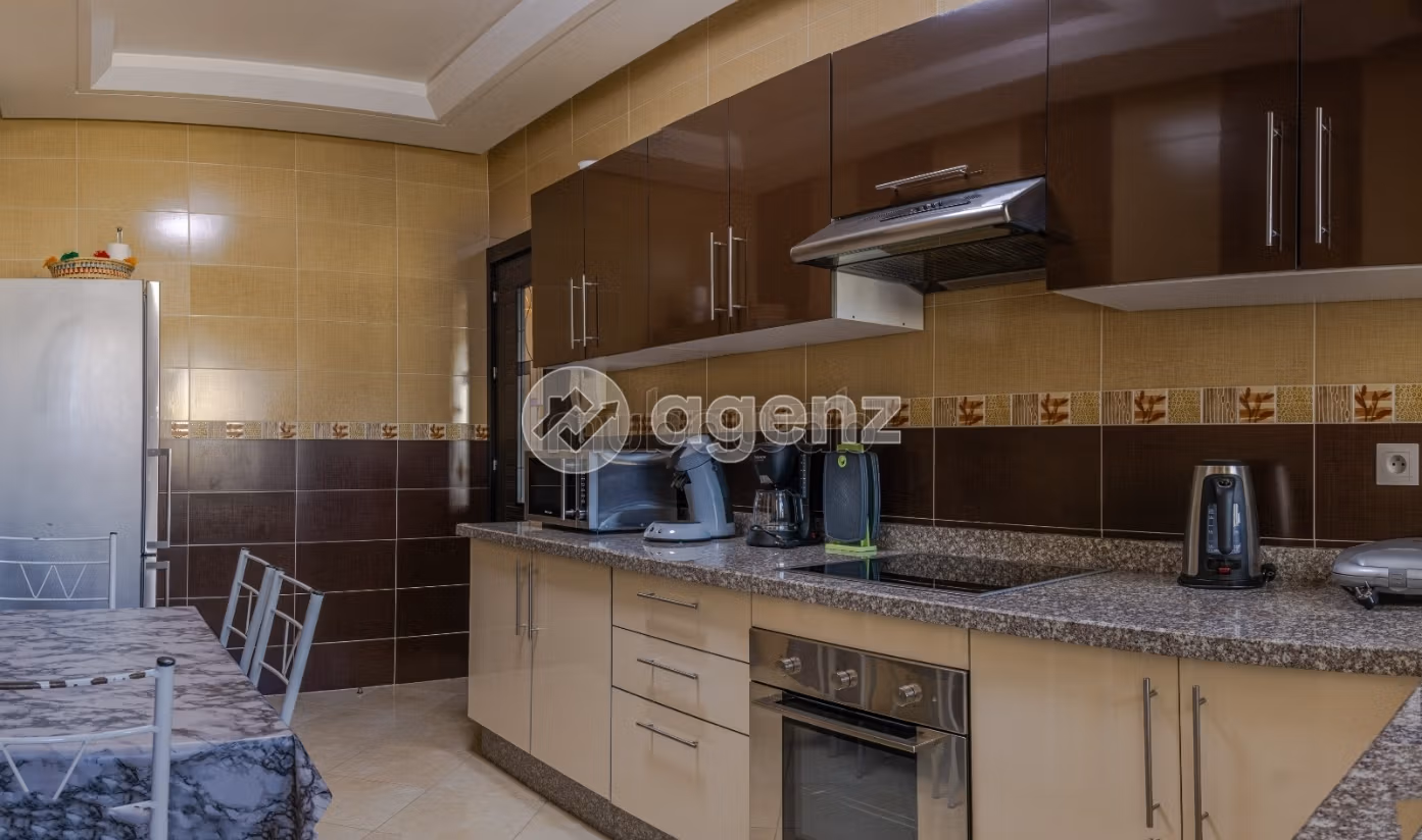 Appartement à vendre 95 m², 2 chambres Administratif Tanger