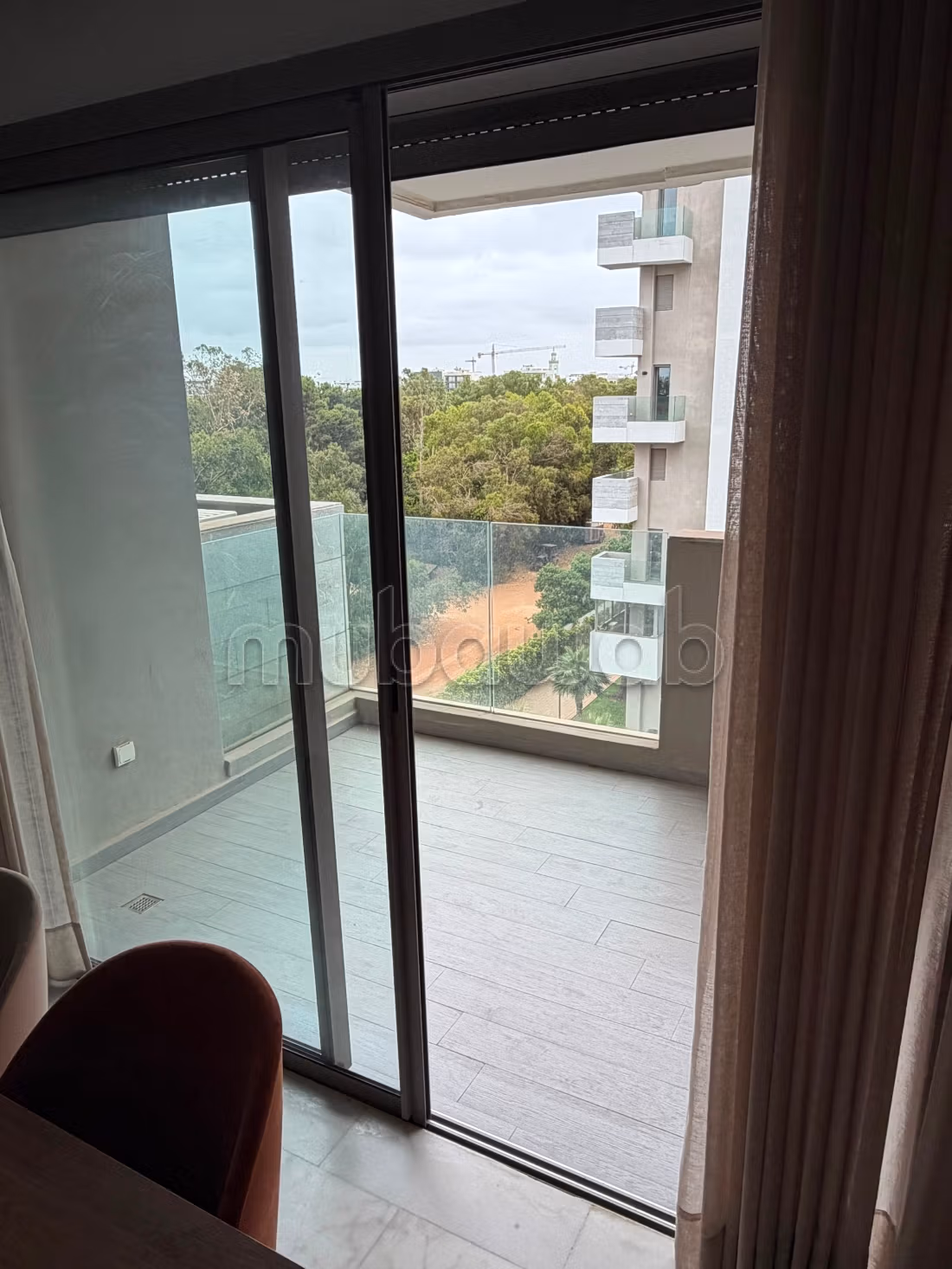 Appartement en location à Casablanca Finance City.
Superficie 124 m².
Bien meublé — 3
