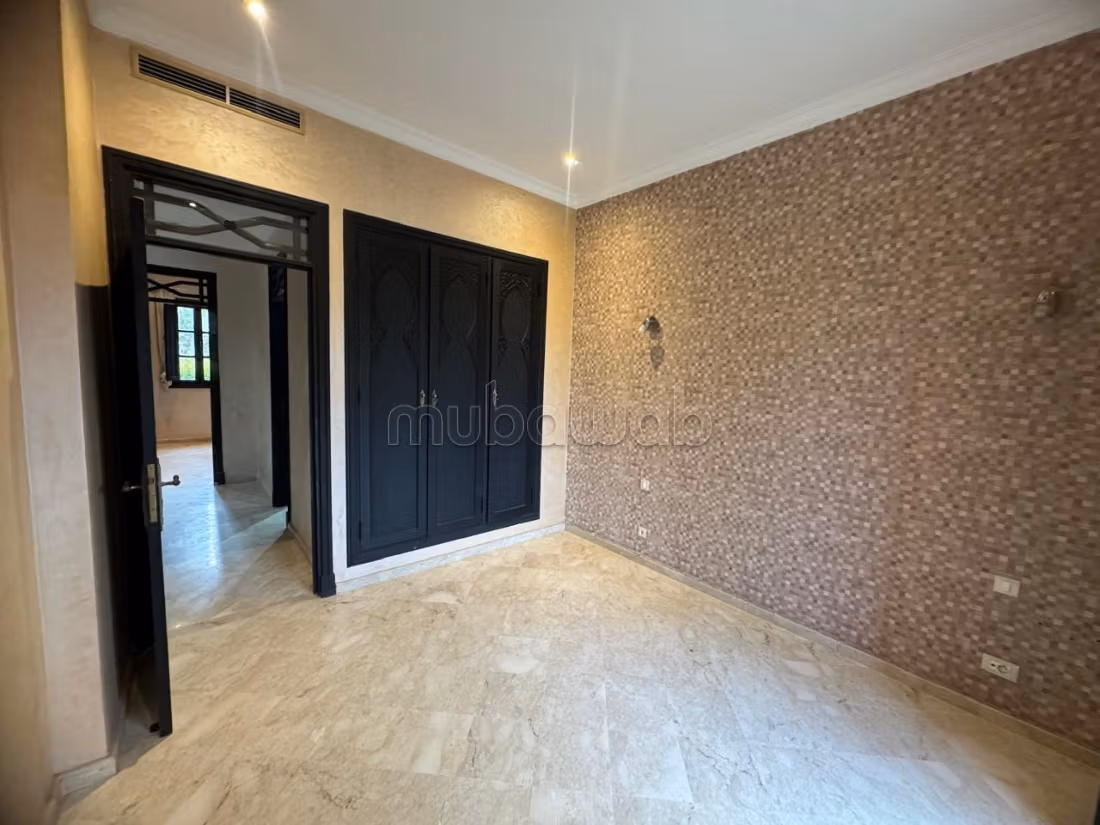 Superbe villa vide 3 chambres avec piscine privée