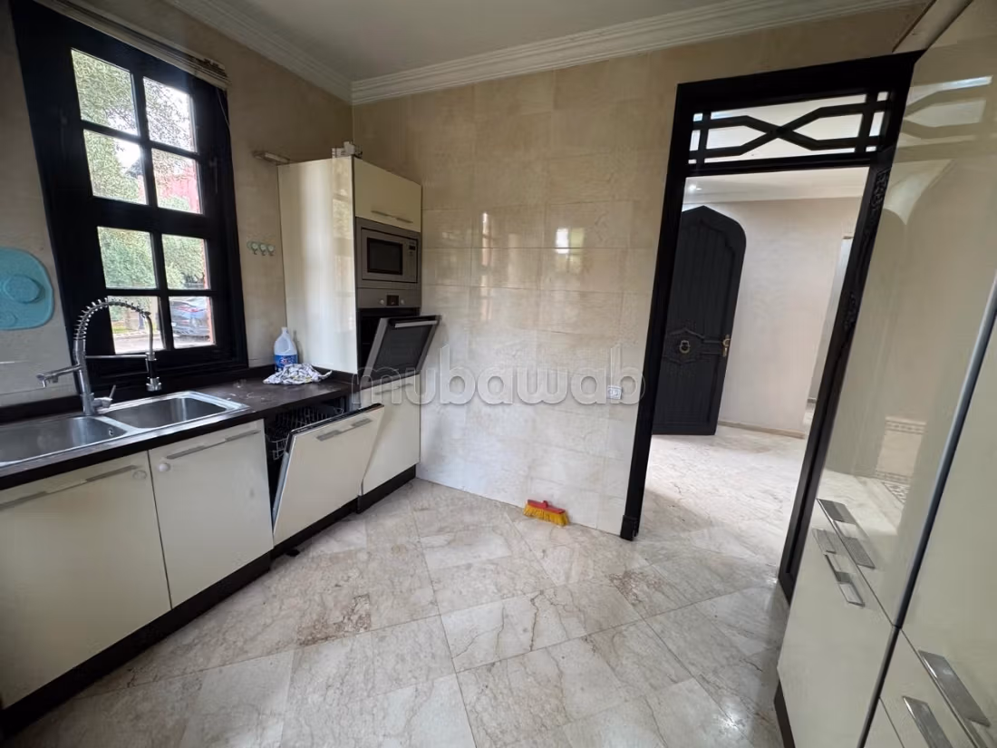 Superbe villa vide 3 chambres avec piscine privée