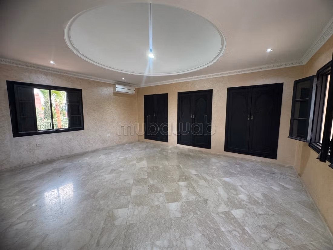 Superbe villa vide 3 chambres avec piscine privée