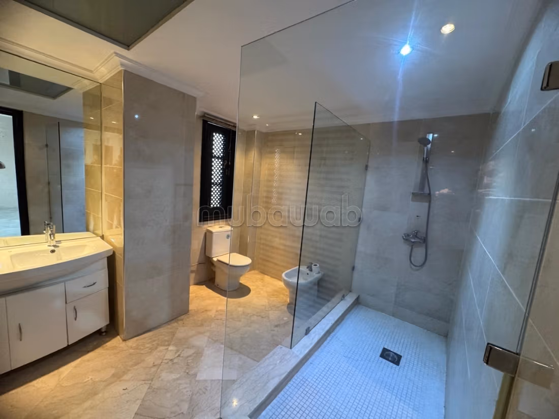 Superbe villa vide 3 chambres avec piscine privée