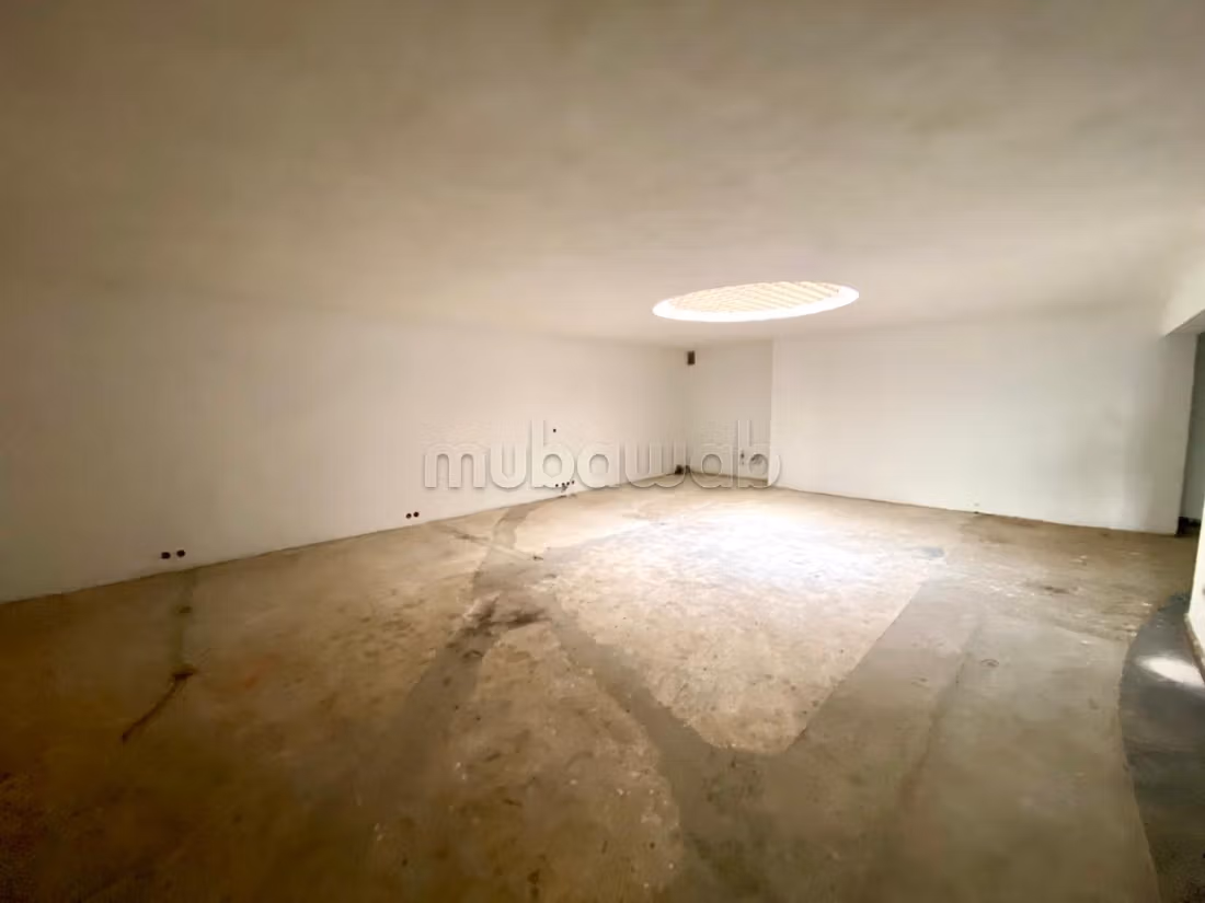 Local comercial 363m Racine Rd pt des Sports