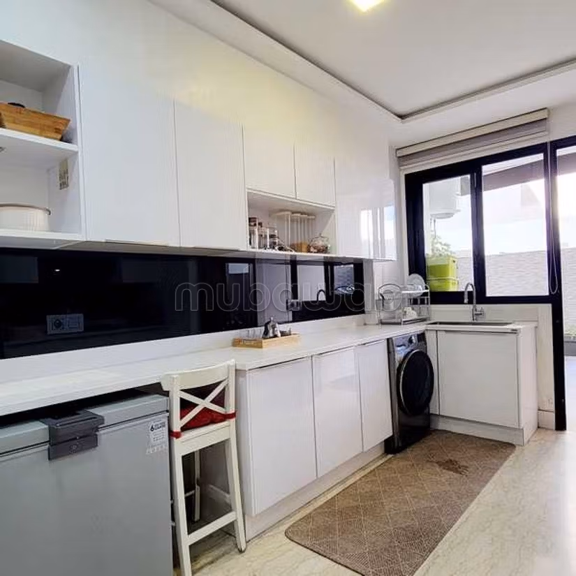 Appartement à Vendre de 207.0 m² à Casablanca, Cil — 4