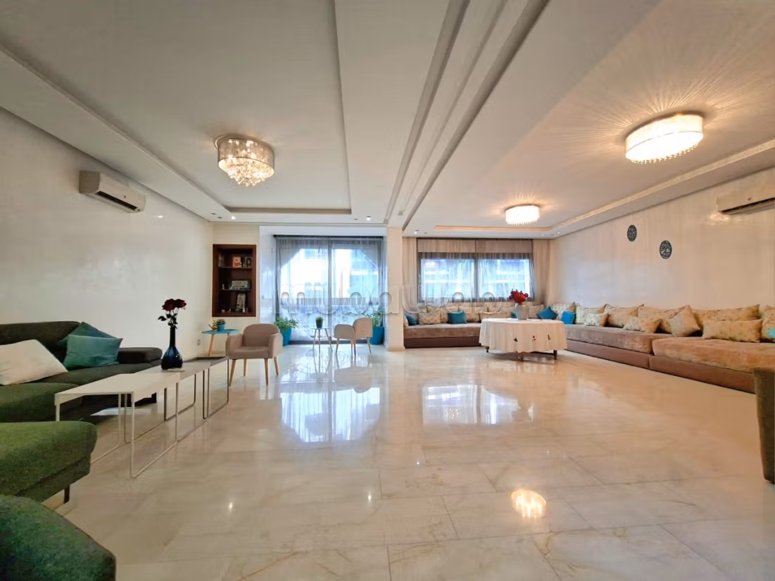 Gauthier – spacious 3-bedroom apartment