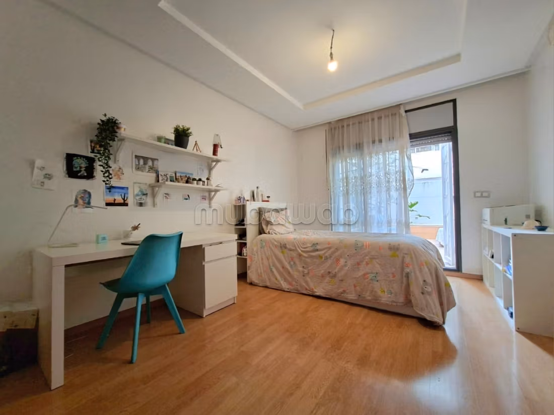 Gauthier – spacious 3-bedroom apartment