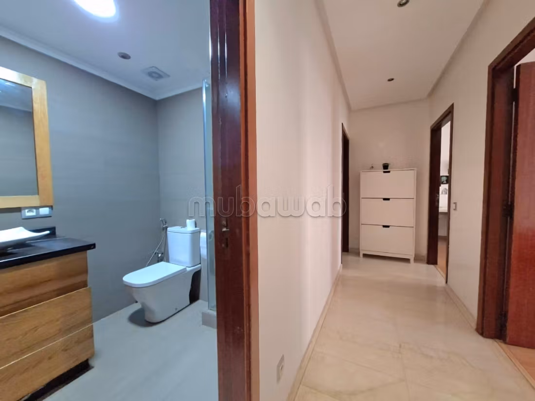 Gauthier – spacious 3-bedroom apartment