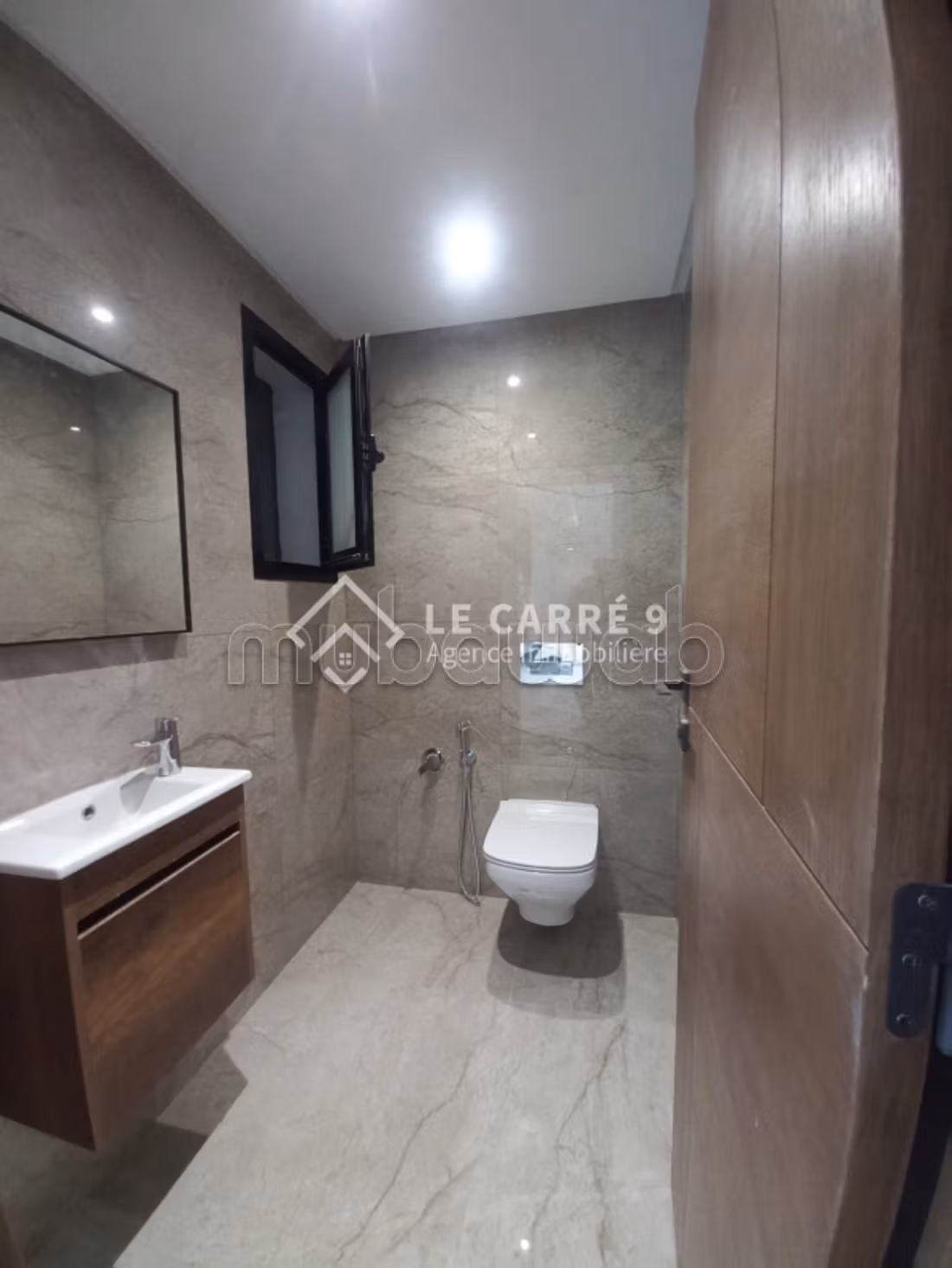 A vendre un duplex S3 neuf aux Jardins de Carthage