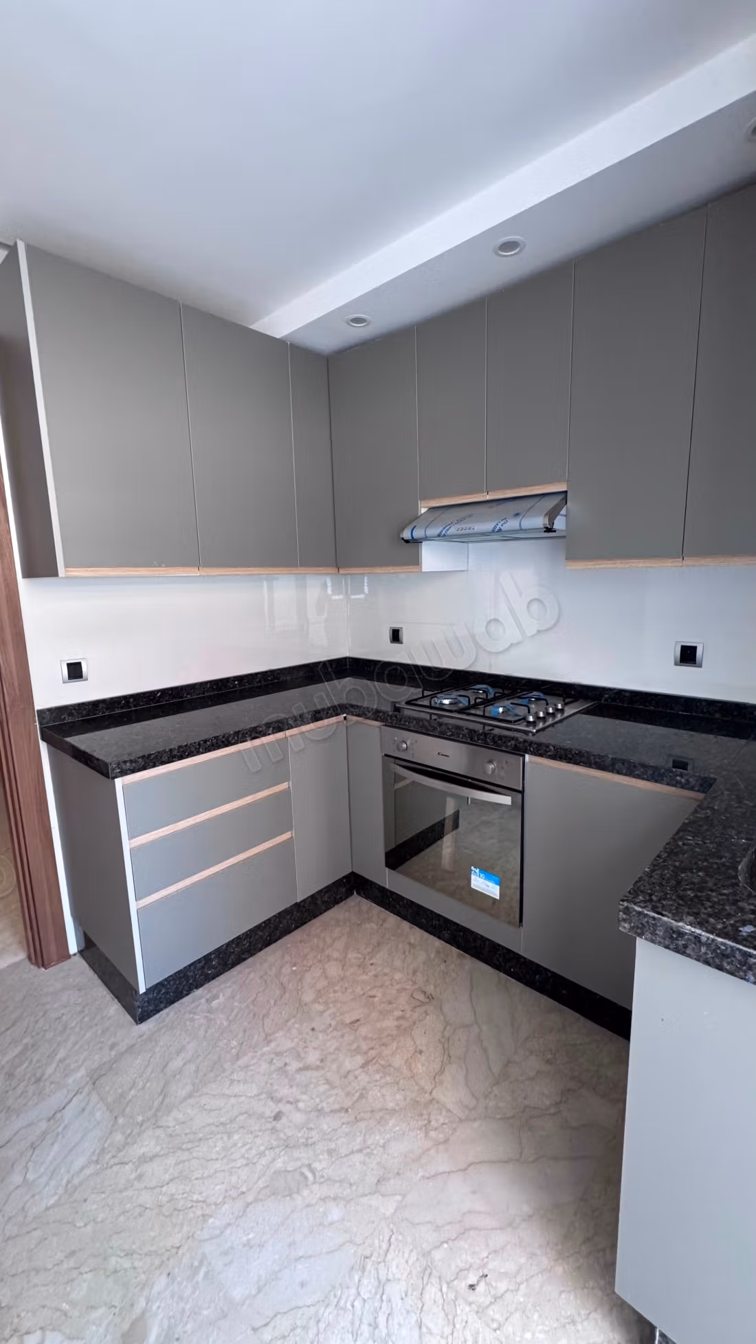 Appartement 2 chambres neuf à vendre au quartier des hopitaux