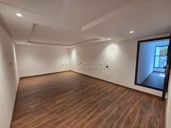 New duplex for sale in the hospital district