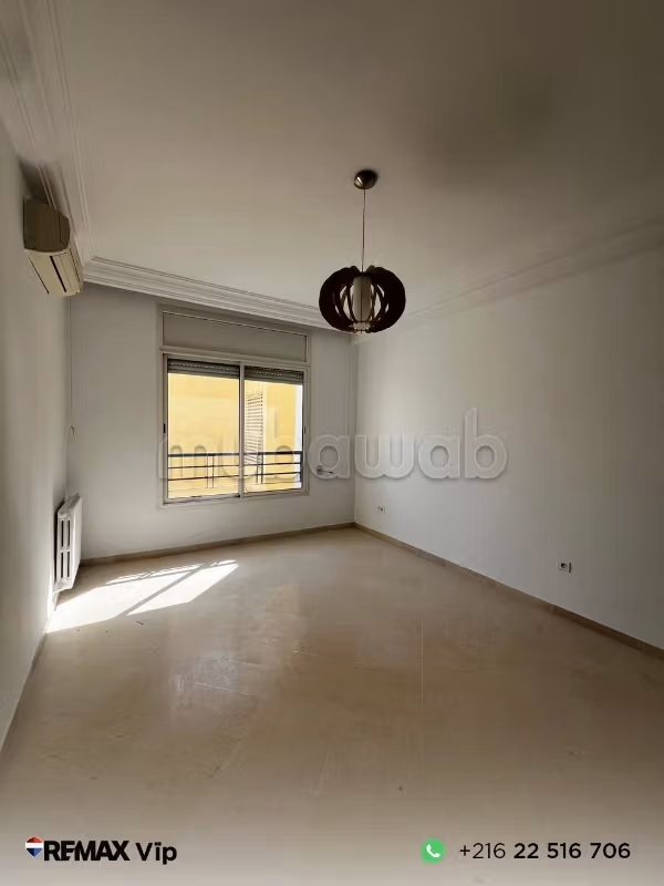 In affitto un appartamento S1 a Jinen Donia