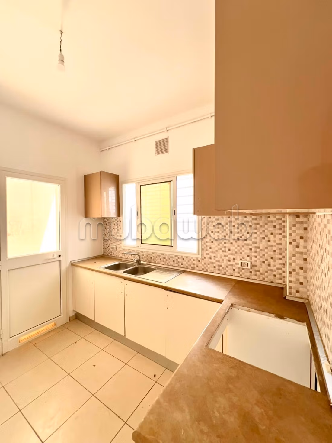 A direct developer S2 apartment in Cité Frina