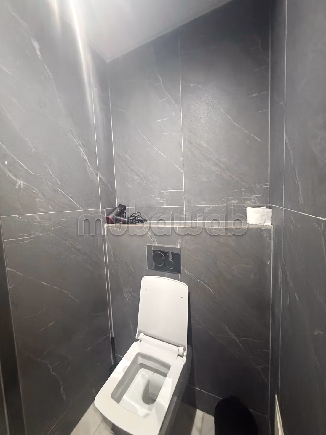 Très bel appartement en sous location à Guéliz. 
2 grandes pièces. 
Meublé — 4