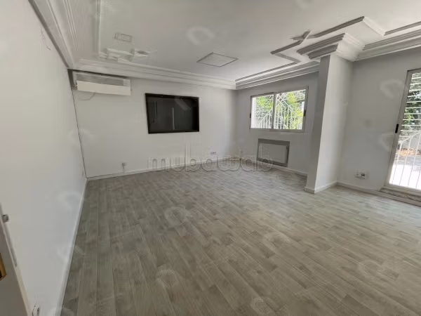 In affitto villa ad uso ufficio a Menzeh 1