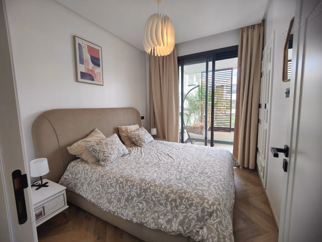 Appartement à vendre Ain Diab. 3 chambres. Meublé