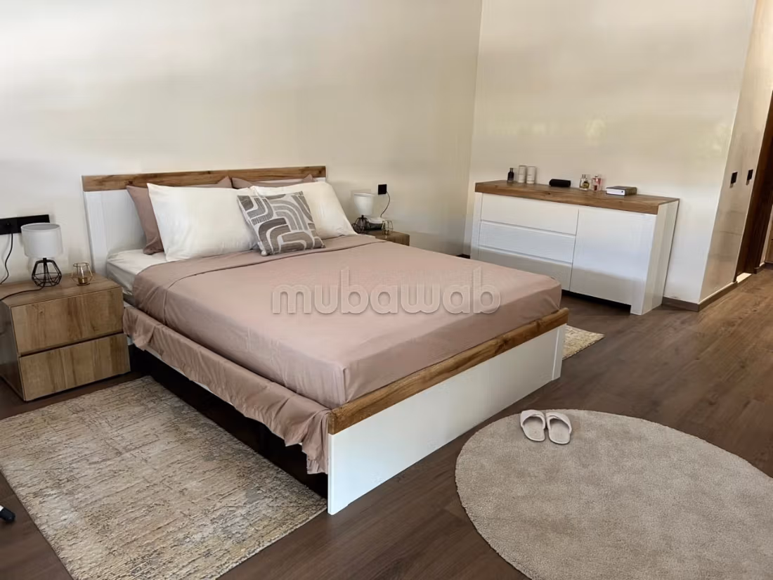 Sous location villa de luxe à Route Amizmiz. 
6 pièces confortables. 
Bien meublé
