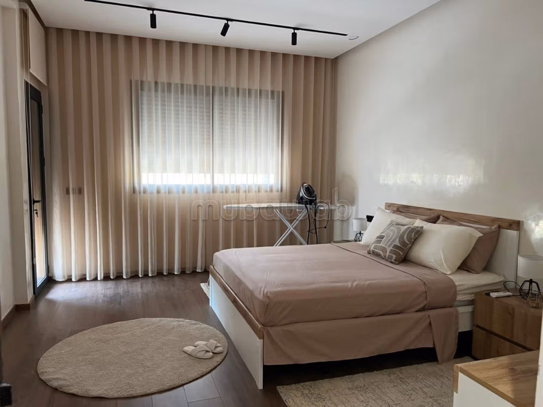 Sous location villa de luxe à Route Amizmiz. 
6 pièces confortables. 
Bien meublé